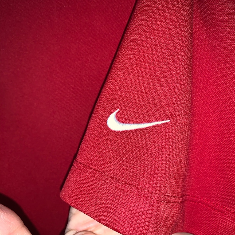 EUC Nike Golf Polo Size M. - Picture 2 of 5